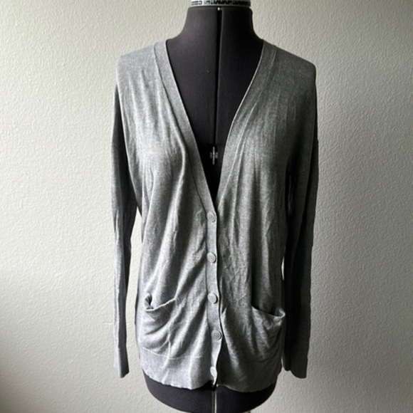 Halogen Sweaters - Halogen sweater gray cardigan size XS long sleeve button up preppy